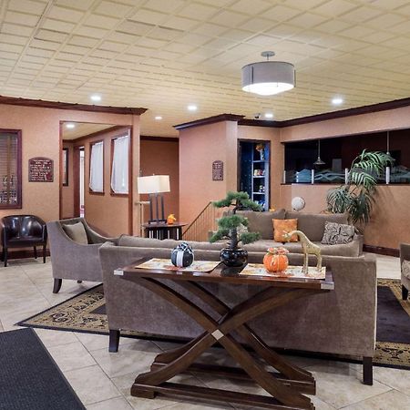Quality Inn And Suites Fairgrounds - Syracuse Seneca Knolls Eksteriør bilde