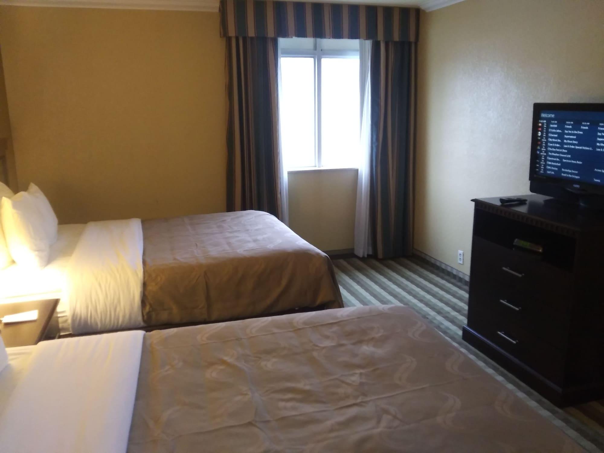 Quality Inn And Suites Fairgrounds - Syracuse Seneca Knolls Eksteriør bilde
