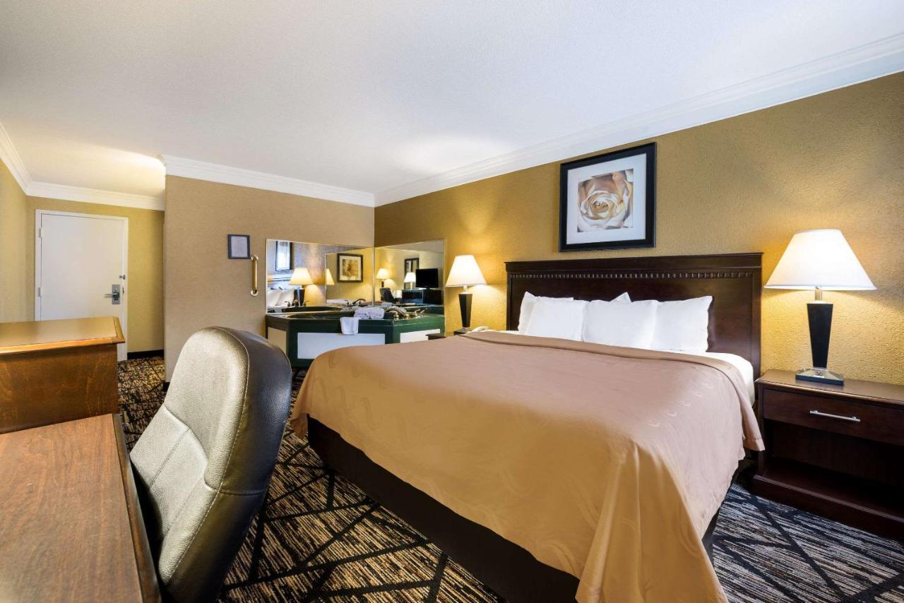 Quality Inn And Suites Fairgrounds - Syracuse Seneca Knolls Eksteriør bilde