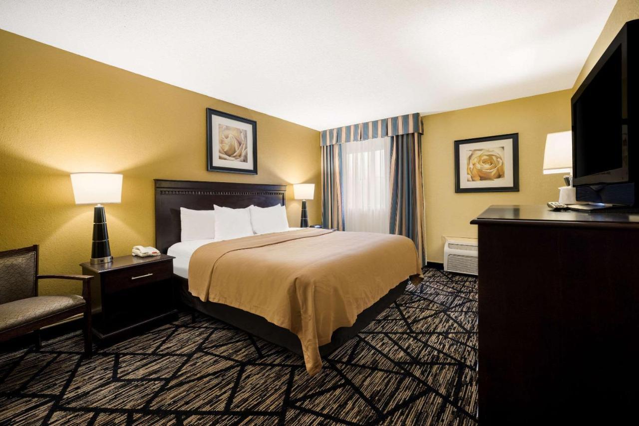 Quality Inn And Suites Fairgrounds - Syracuse Seneca Knolls Eksteriør bilde
